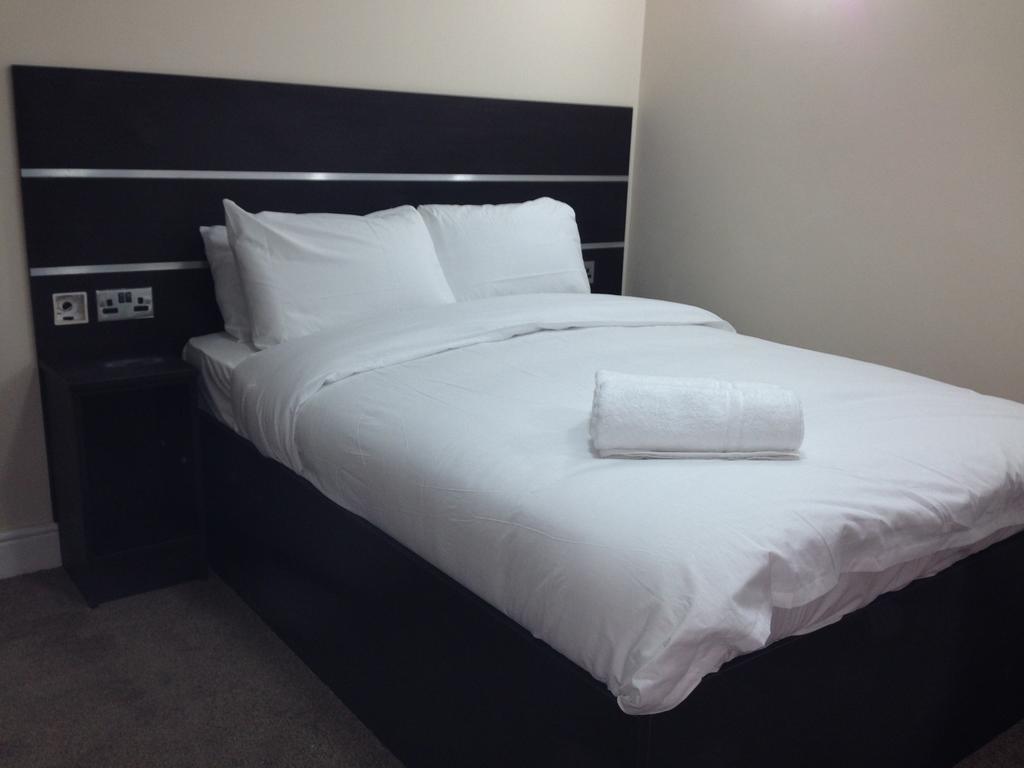 Deluxe Double Room with Shower